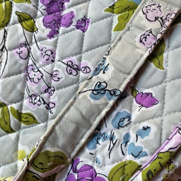 Vera Bradley Quilted Tote Shoulder Bag in Floral Retired 2012 Watercolor - Picture 6 of 10